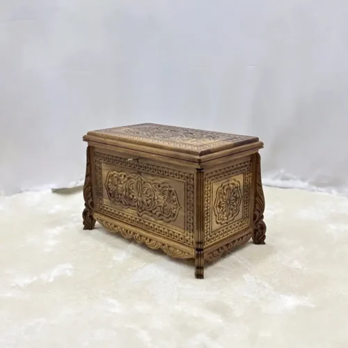 Maraş El Oyma Ceviz Ahşap Çeyiz Sandığı-Ahşap Sandık – 68x40x48 cm | Papatya Natural Model