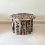 Maraş El Oyma Ceviz Ahşap Orta Sehpa – 73x73x47 cm Klasik Desenli El Yapımı Sehpa Eskitme