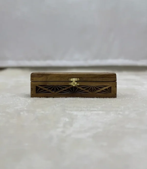 El Oyma Ceviz Ahşap Aksesuar Kutusu – 8x26x7 cm Kadife Kaplı Takı ve Tespih Kutusu | Dekoratif Kutu - Görsel 7