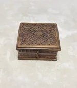 Ceviz Ağacından El Oyma Saat Aksesuar & Tespih Kutusu – 30x36x22 cm | 2 Çekmeceli Koleksiyon Kutusu - Görsel 3