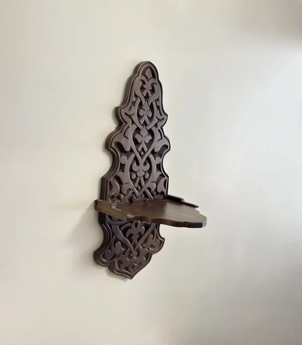 Maraş El Oyma Büyük Ceviz Kavukluk – 66x30x25.5 cm Duvara Monte Dekoratif Raf - Görsel 3