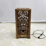 Ceviz Ağacından El Oyma Dekoratif Abajur - Ahşap Abajur 20x20x40 cm