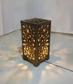 Ceviz Ağacından El Oyma Dekoratif Abajur - Ahşap Abajur 20x20x40 cm - Görsel 8