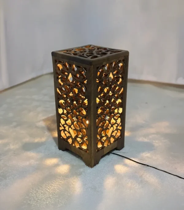 Ceviz Ağacından El Oyma Dekoratif Abajur - Ahşap Abajur 20x20x40 cm - Görsel 8