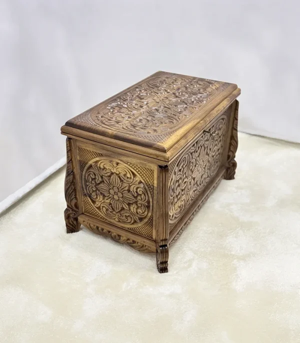 Maraş El Oyma Ceviz Ahşap Çeyiz Sandığı – 68x40x48 cm-Ahşap Sandık-| Meriç Natural Model - Görsel 6