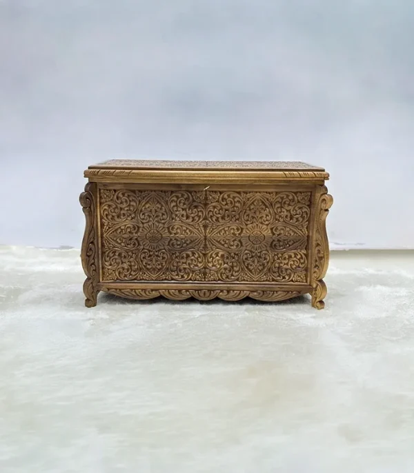 Maraş El Oyma Ceviz Ahşap Çeyiz Sandığı – 95x50x60 cm Büyük Boy Sandık | Leyla Natural Model - Görsel 8