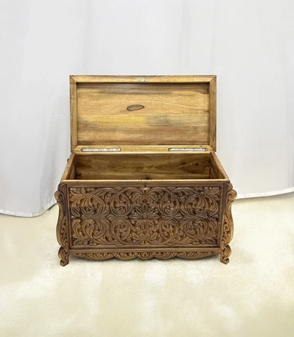 Maraş El Oyma Ceviz Ahşap Çeyiz Sandığı – 95x50x60 cm Büyük Boy Sandık | İstanbul Natural Model - Görsel 3
