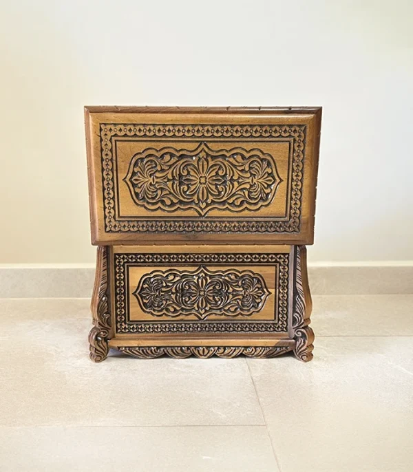 Maraş El Oyma Ceviz Ahşap Çeyiz Sandığı – 50x30x30 cm | Papatya Eskitme Model - Görsel 8