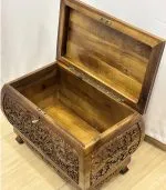 Maraş El Oyma Ceviz Ahşap Çeyiz Sandığı 63x39x45 cm | Erva Natural Bombeli Model - Görsel 5
