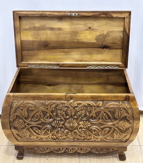 Maraş El Oyma Ceviz Ahşap Büyük Boy Çeyiz Sandığı 92x49x63 cm | Aliye Natural Bombeli Model - Görsel 4