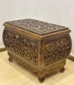Maraş El Oyma Ceviz Ahşap Çeyiz Sandığı 63x39x45 cm | Aliye Natural Bombeli Model - Görsel 5
