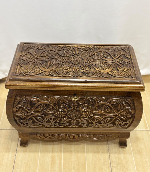 Maraş El Oyma Ceviz Ahşap Çeyiz Sandığı 63x39x45 cm | Aliye Natural Bombeli Model - Görsel 7