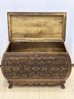Maraş El Oyma Ceviz Ahşap Büyük Boy Çeyiz Sandığı 92x49x63 cm | Erva Natural Bombeli Model - Görsel 7