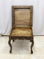 Maraş El Oyma Ceviz Orta Sehpa – 55x55x45 cm Kapaklı Kilitli Ahşap Sehpa - Görsel 5